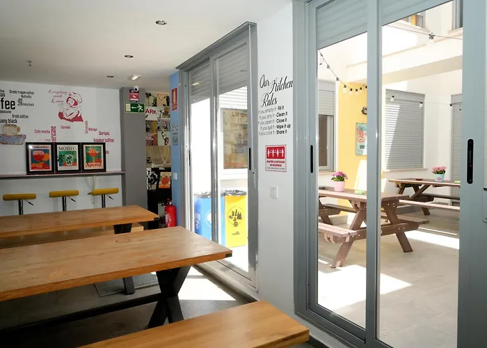 New Art Hostel - Albergue Juvenil Palma de Mallorca